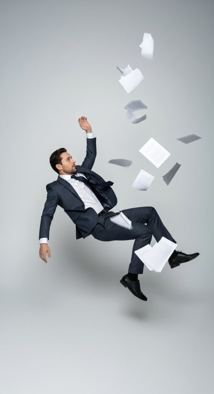 Падающий человек: