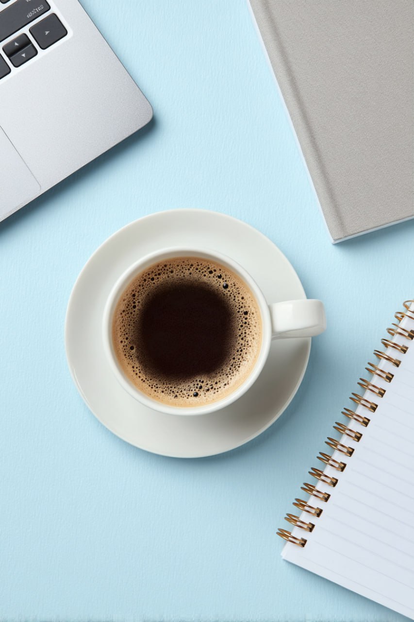 Пара у костра