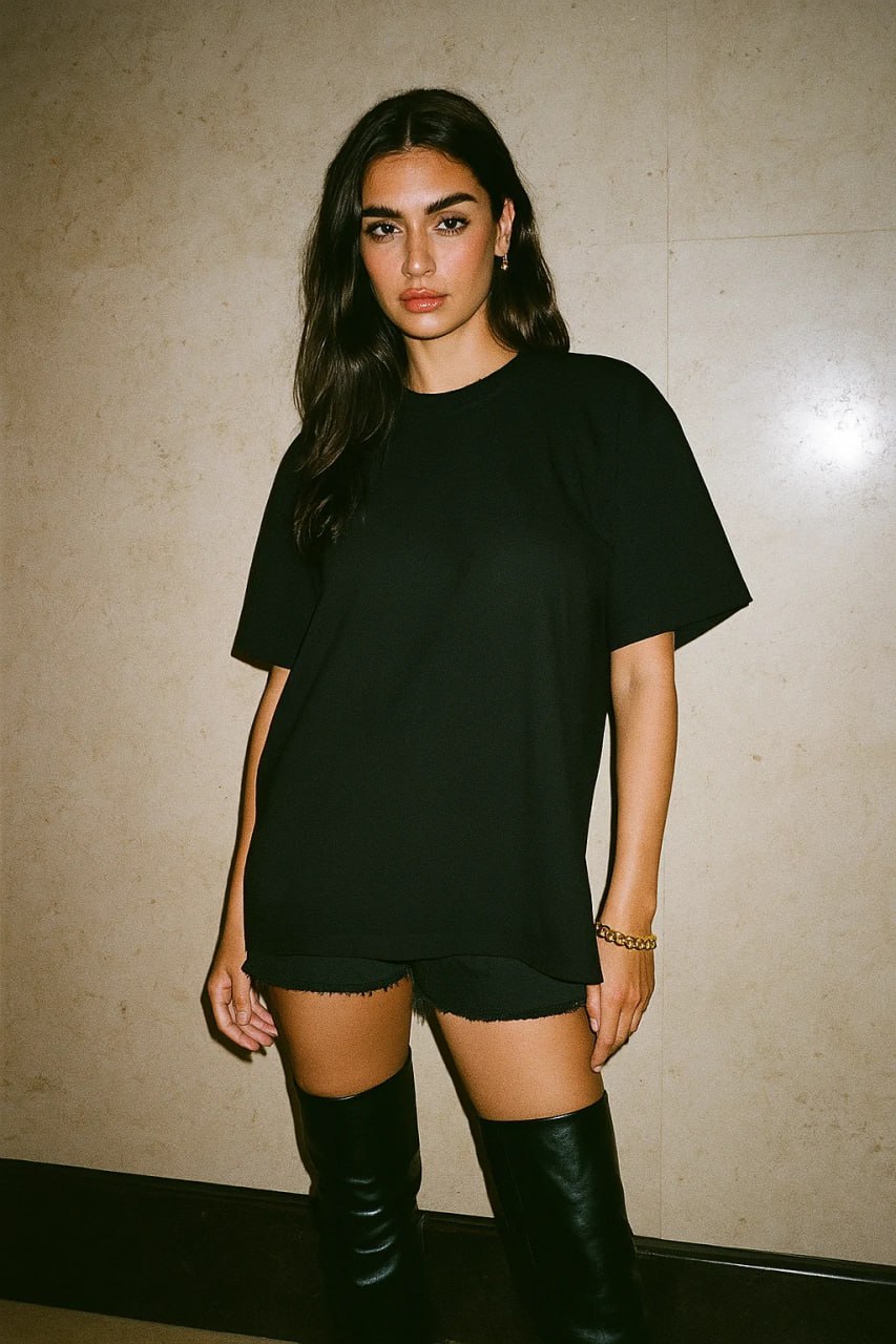 Аналоговое фото красивой испанской модели